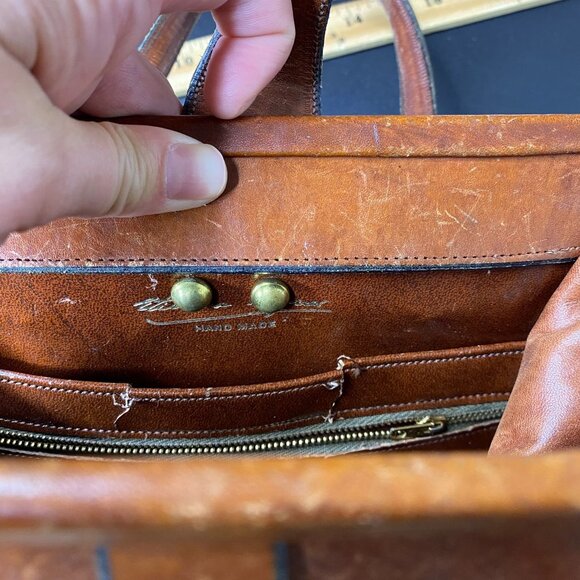 Vintage 60s Etienne Aigner French Leather & Woven Handbag w/ Turn-Lock Closure - Picture 7 of 15